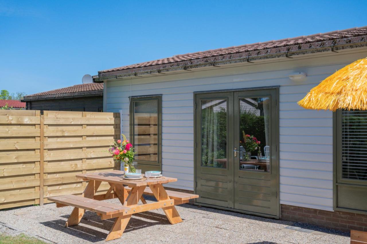 Sunny Beach Villa Warmenhuizen Екстериор снимка
